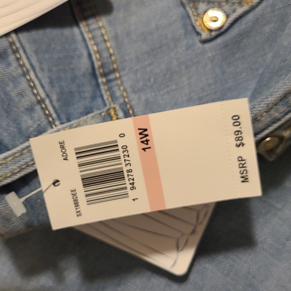 Host Pick NWT SEVEN7 JEANS Bombshell High Rise Bootcut Plus Size - Picture 7 of 11